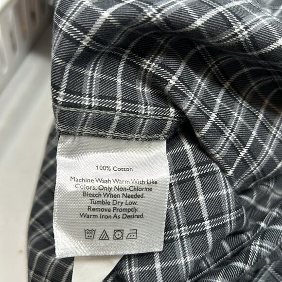 Eddie Bauer Men's Gray White Plaid Long Sleeve Relaxed Fit Shirt Size Small - Picture 10 of 11
